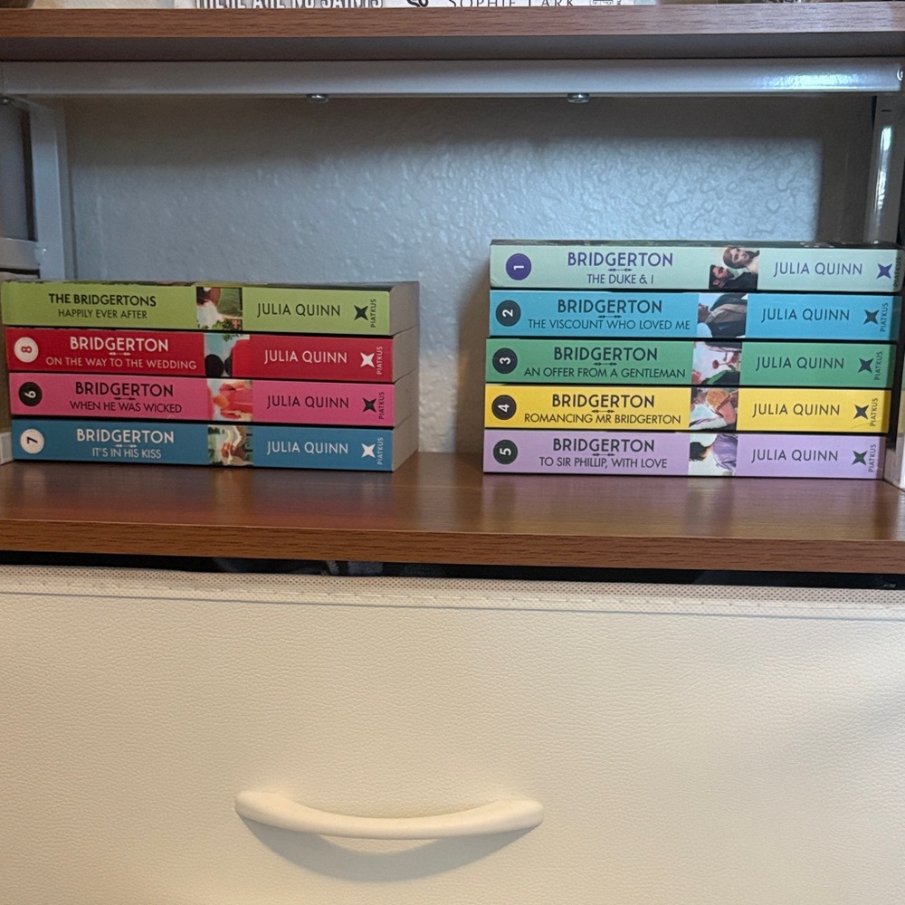Barnes & Noble Bridgerton Series - Vibrant Collection